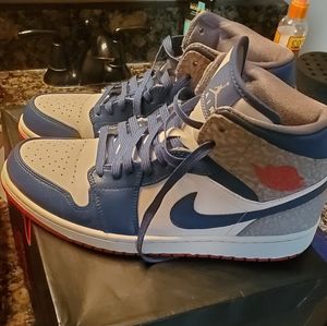 Jordan True blue